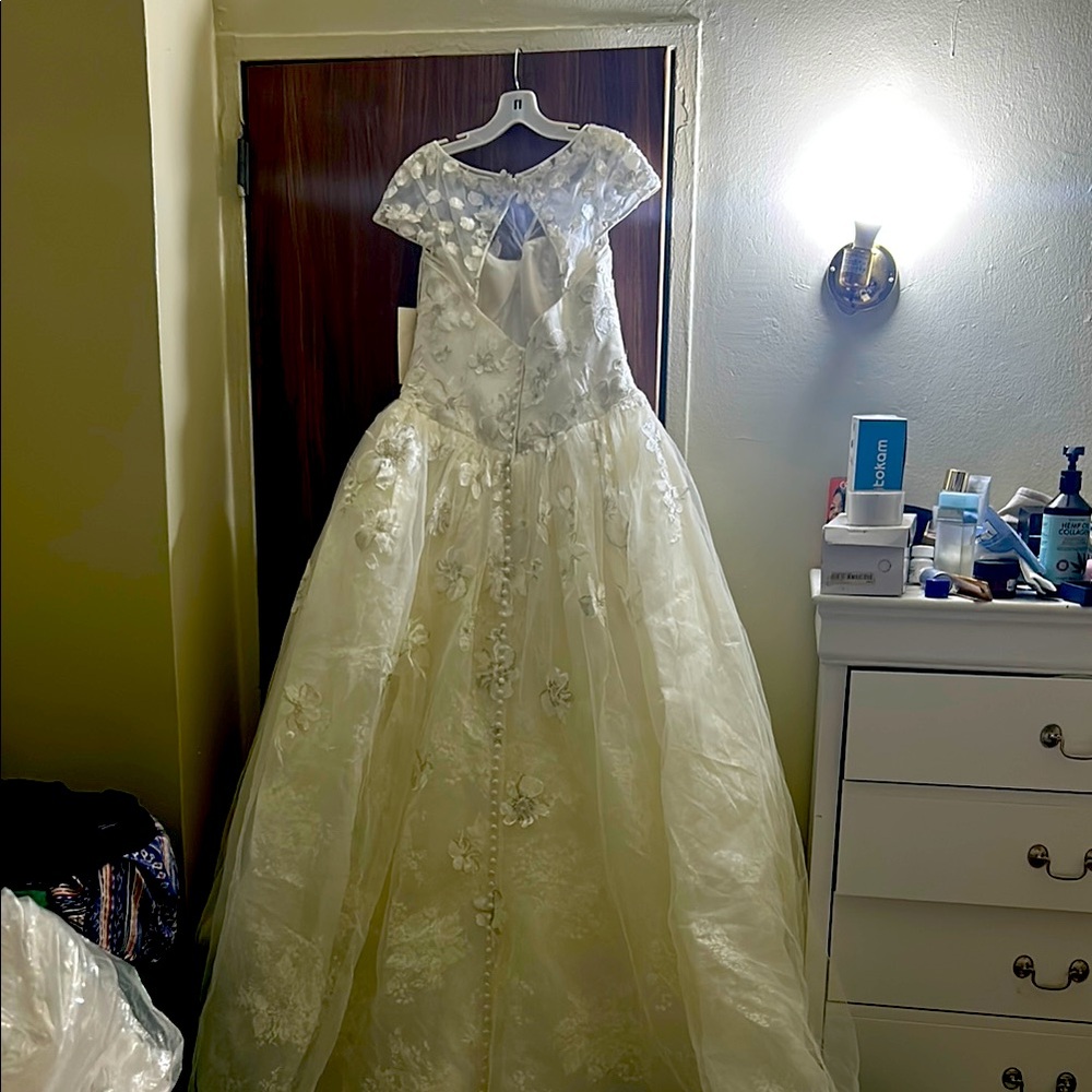 Melissa Sweet wedding gown